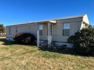 61 Moores Mill Rd, Farnham, VA 22460