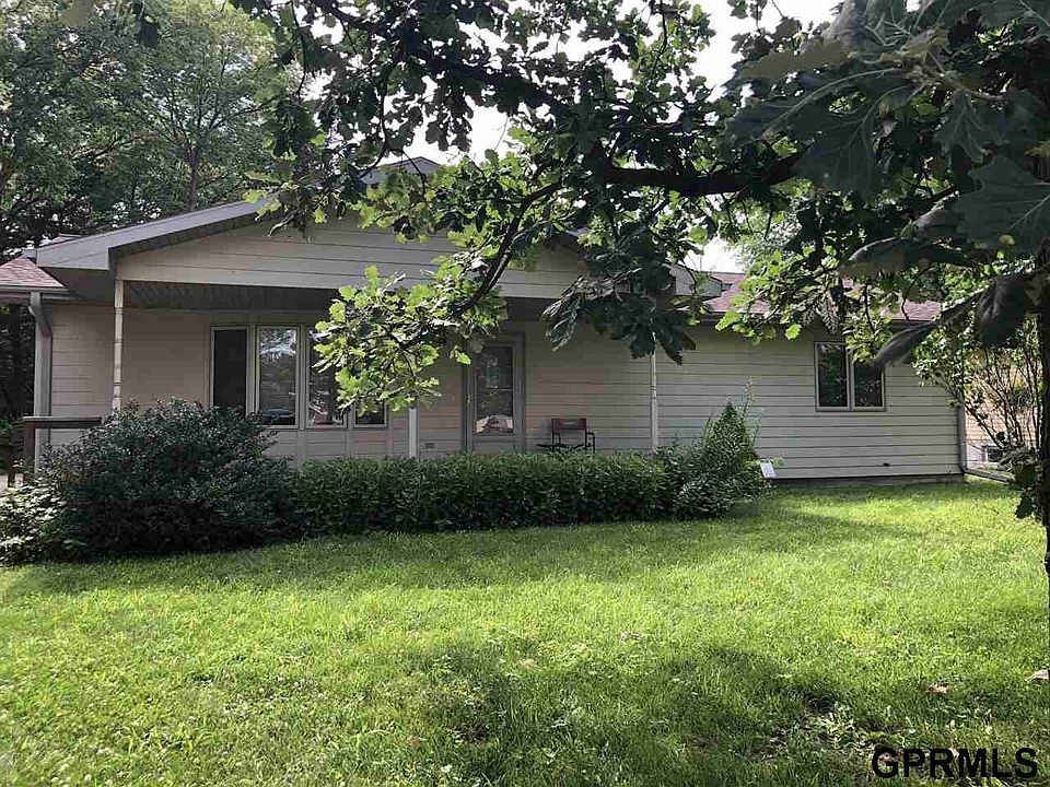 1st image of 1405 Fir Ave