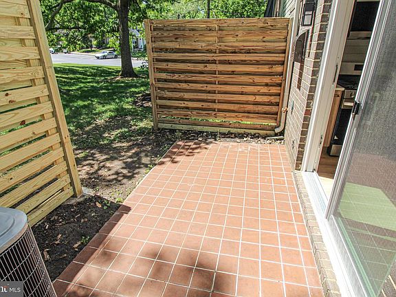5th image of 591 Belmawr Pl
