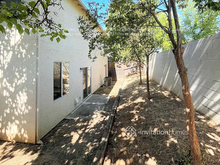 2245 Fallwater Ln — Photo 19