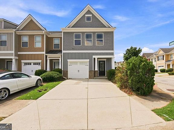 2nd image of 2655 Avanti Way