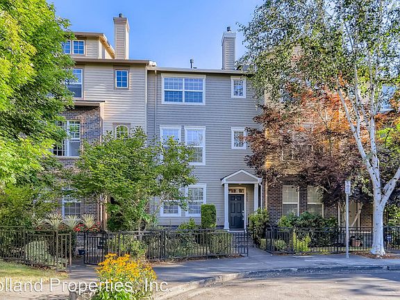 2nd image of 6005 NE Birch St
