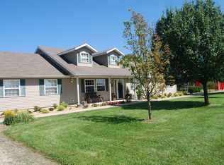104 Candlewood Rd, Buffalo, MO 65622