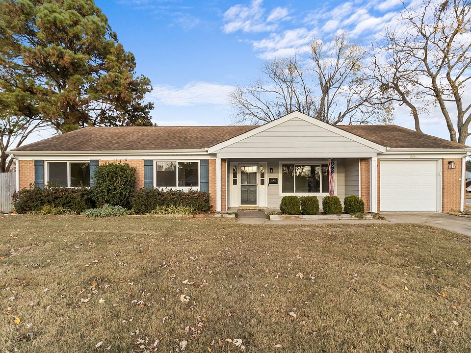1st image of 600 Bishop Ct