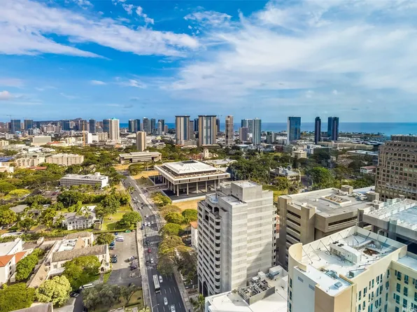 1200 Queen Emma St APT 3602, Honolulu, HI 96813