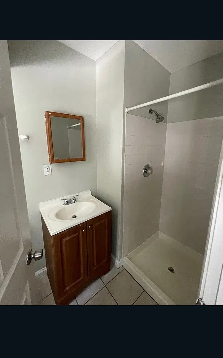 1 bed, $1,549 — Photo 3