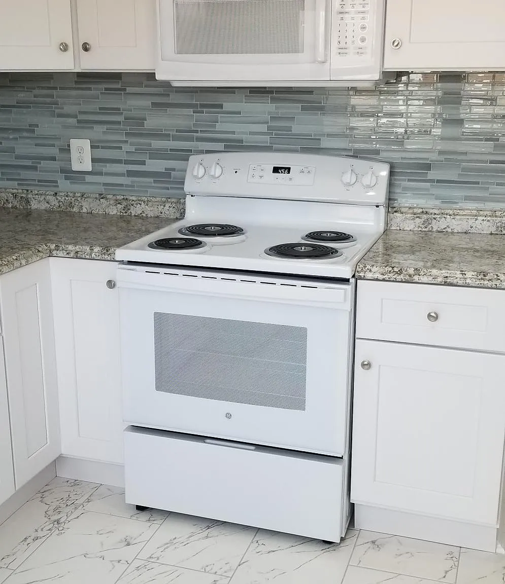 7410 Whernside St — Photo 3