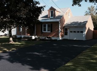 2040 Caldicott Rd, Schenectady, NY 12303