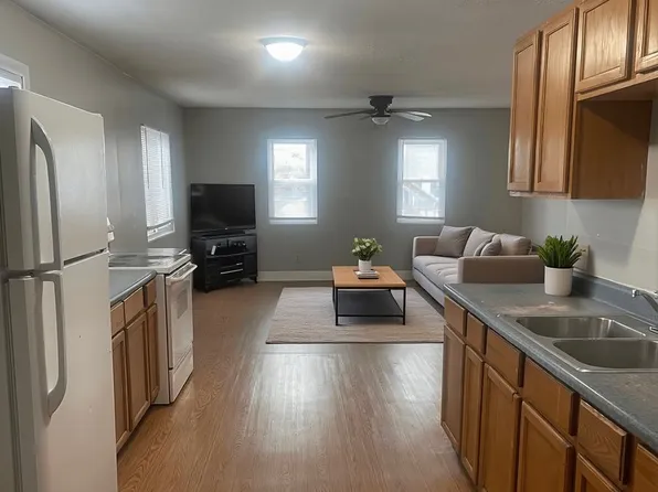 6 bed 3 bath Close to Ball State - Immediate Move in!, 111 S Dicks St, Muncie, IN 47303