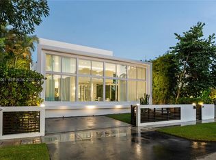 4433 N Bay Rd, Miami Beach, FL 33140