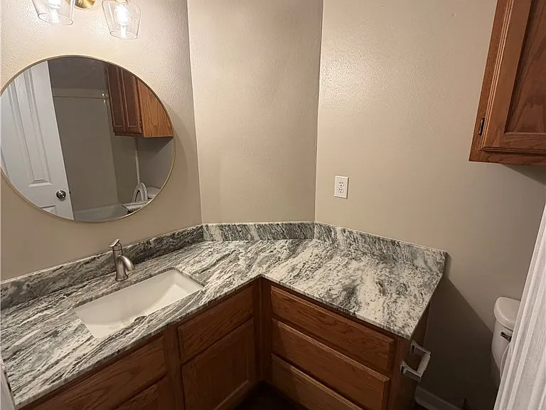 1208 Bayou Woods Dr — Photo 13