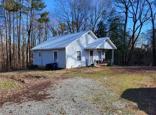 116 S Avondale Rd, Lexington, NC 27292