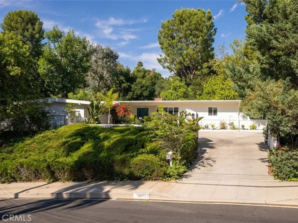 16675 Oldham St, Encino, CA 91436