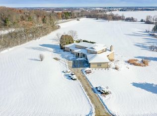 2100 North Oakwoods COURT, Summit, WI 53066