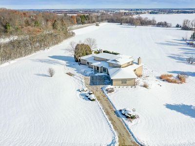 2100 North Oakwoods COURT, Oconomowoc, WI, 53066