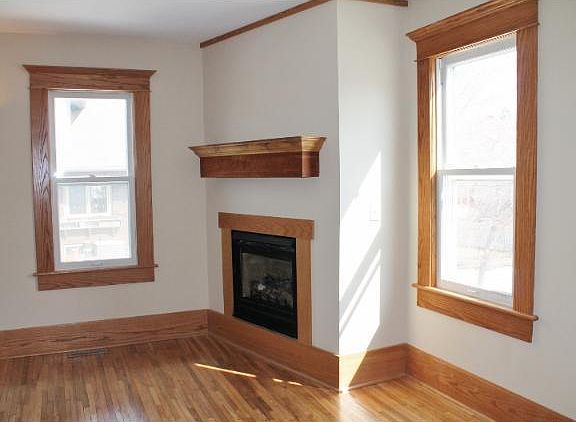 5th image of 33 N Vine St