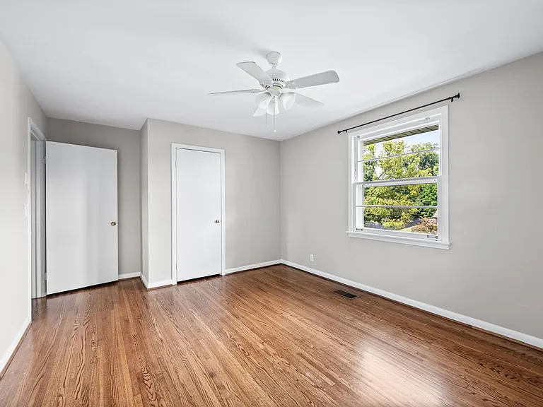 4809 Lynn Dr — Photo 33