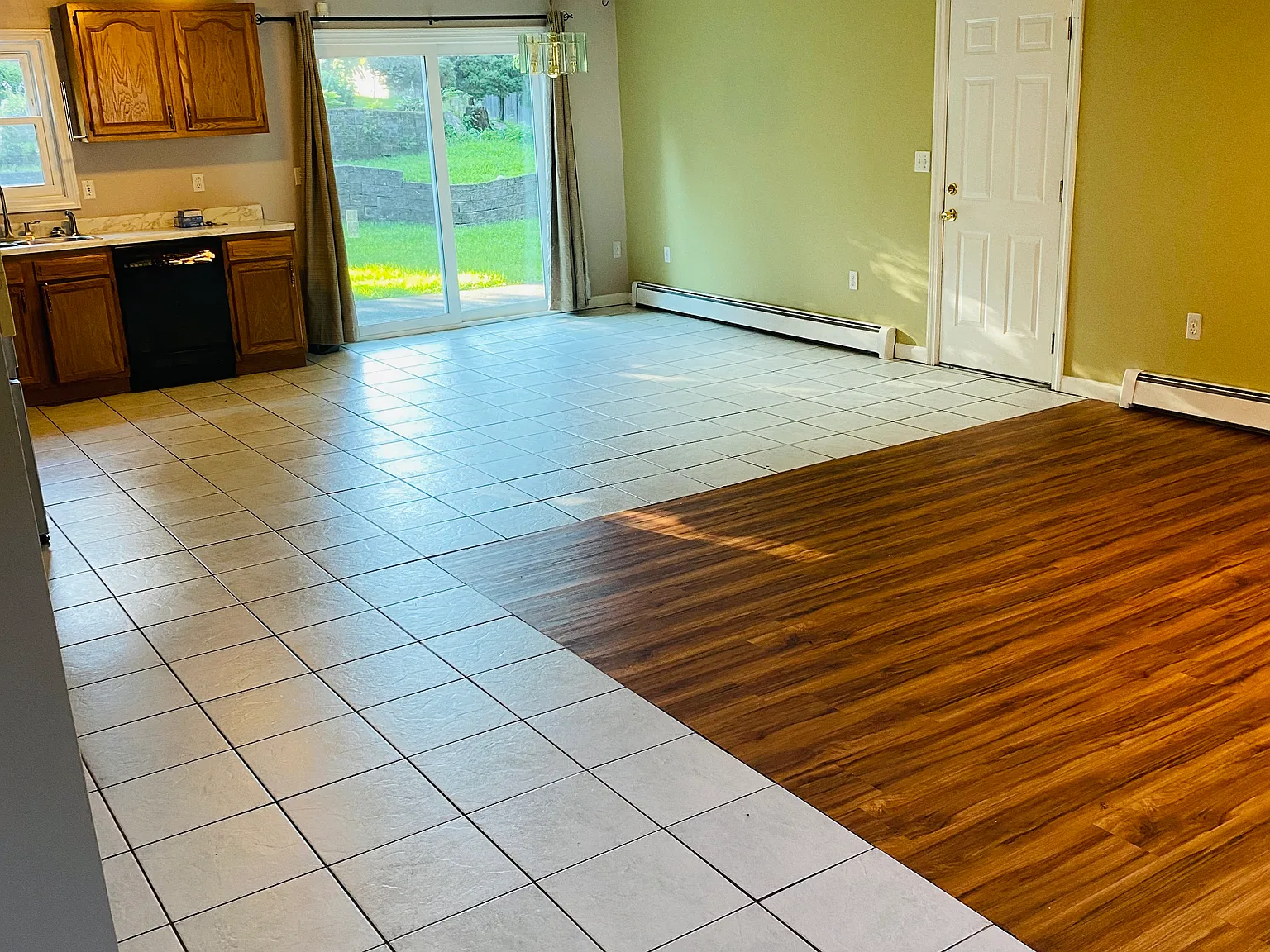 3 bed, 1.5 bath, 1550 sqft, $2,950 — Photo 3