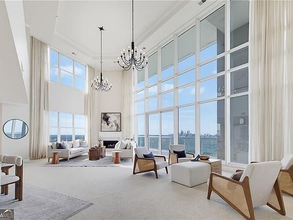 4th image of 2881 Peachtree Rd NE #2603