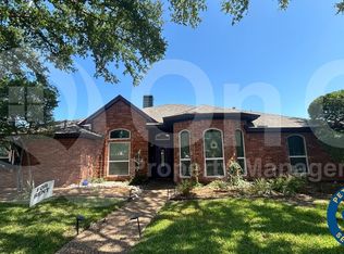 1217 Babbling Brook Dr, Lewisville, TX 75067