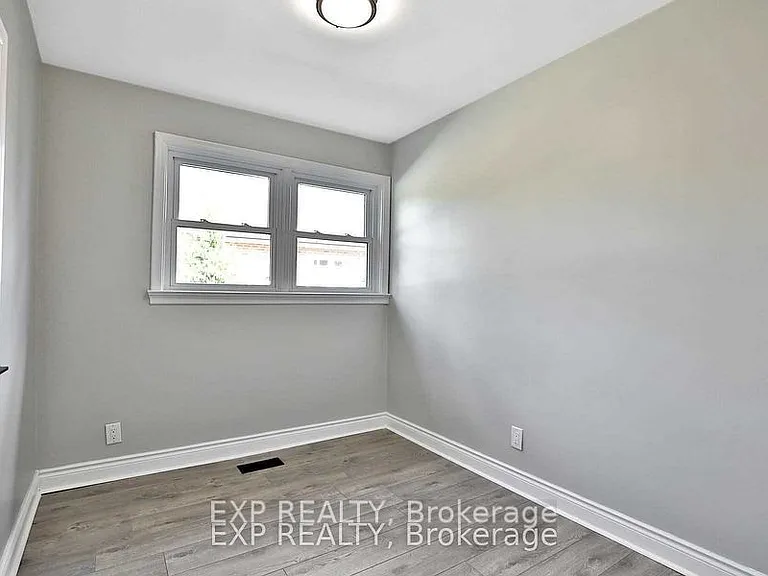 778 Drury Ln — Photo 7
