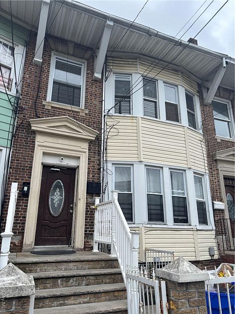 1st image of 1059 McBride St Floor 2