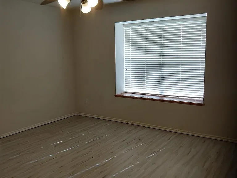 1616 Hazelwood Dr — Photo 15