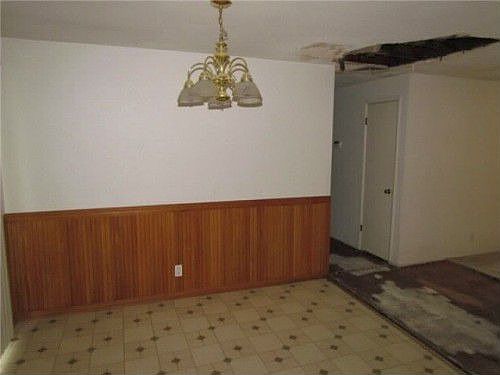 5th image of 8120 Woodland Ave E
