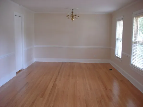 106 Vernon St, Greenville, NC 27858