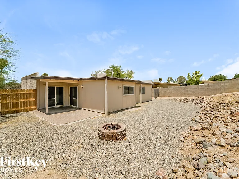 6718 N Positano Way — Photo 15