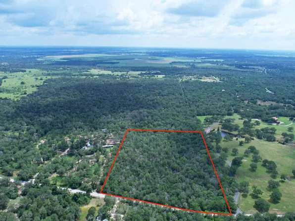 Dickerson Ln, Elgin, TX 78621