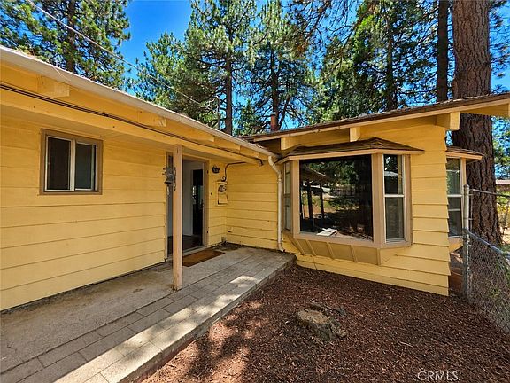 3rd image of 30891 Valley Oak Dr