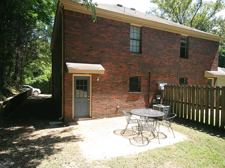 1626 Garfield Ave #B — Photo 4
