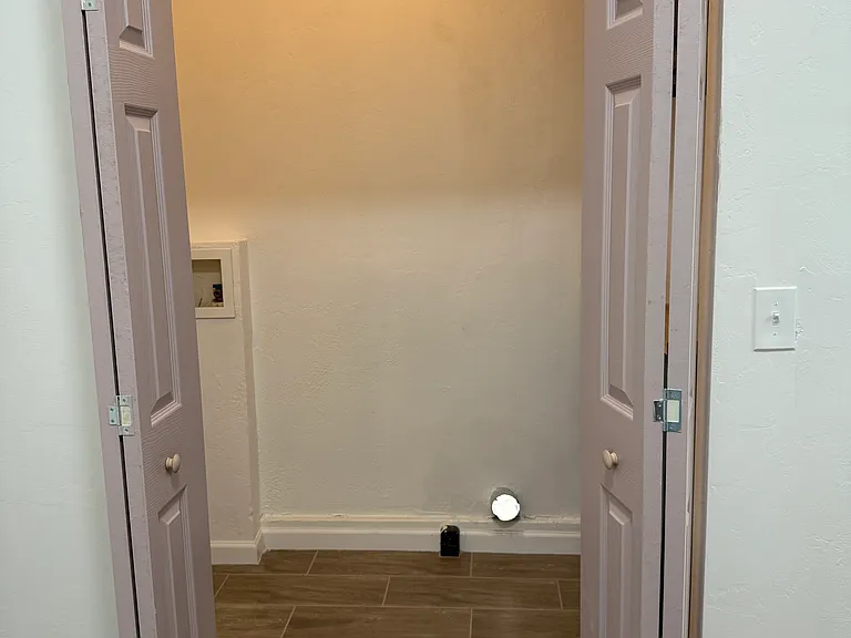 3007 NW 27th St #3007 — Photo 5