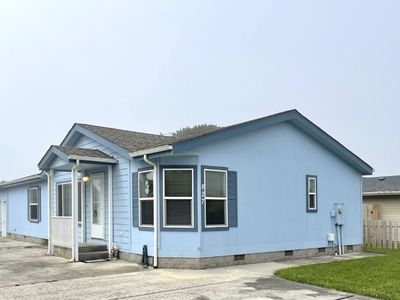827 10th St SW, Bandon, OR, 97411