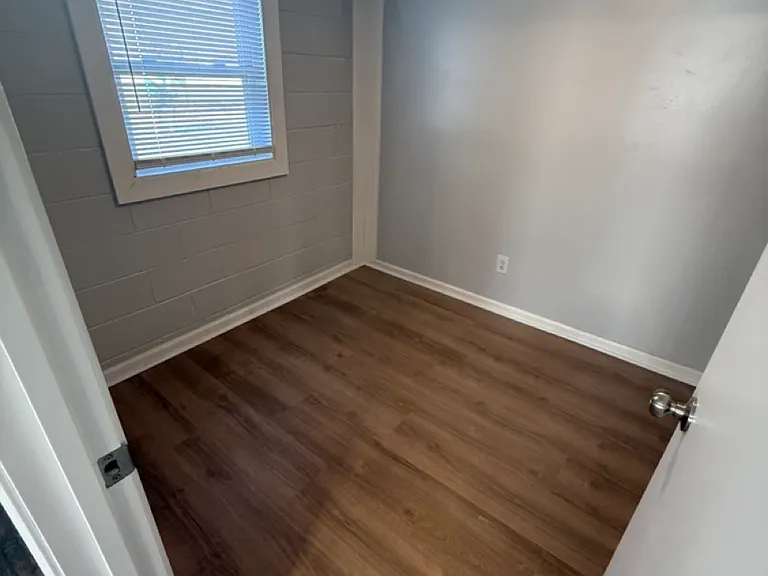 5889 N Carolina Hwy #66 — Photo 5