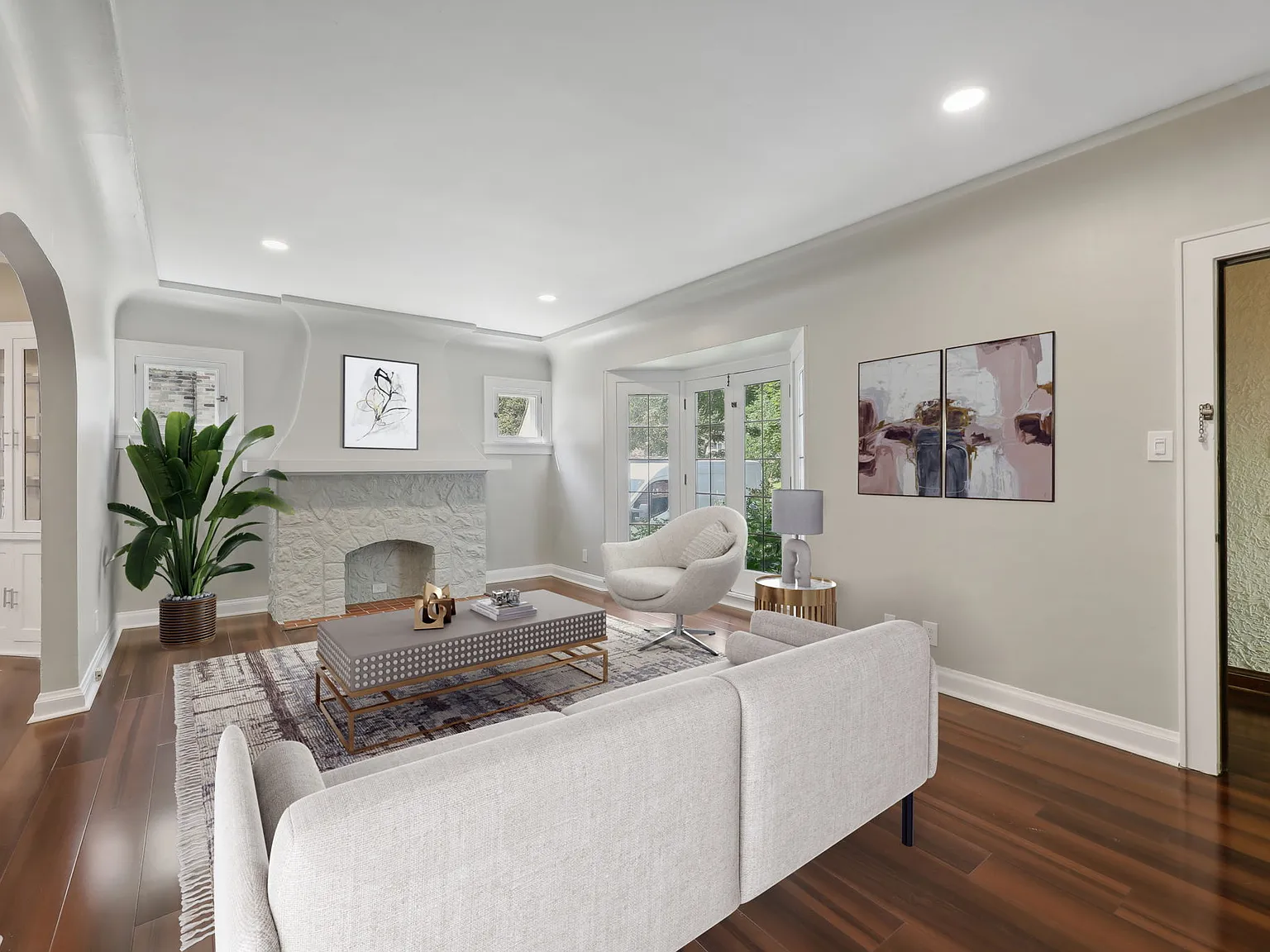 1 bed, 1000 sqft, $1,599 — Photo 1