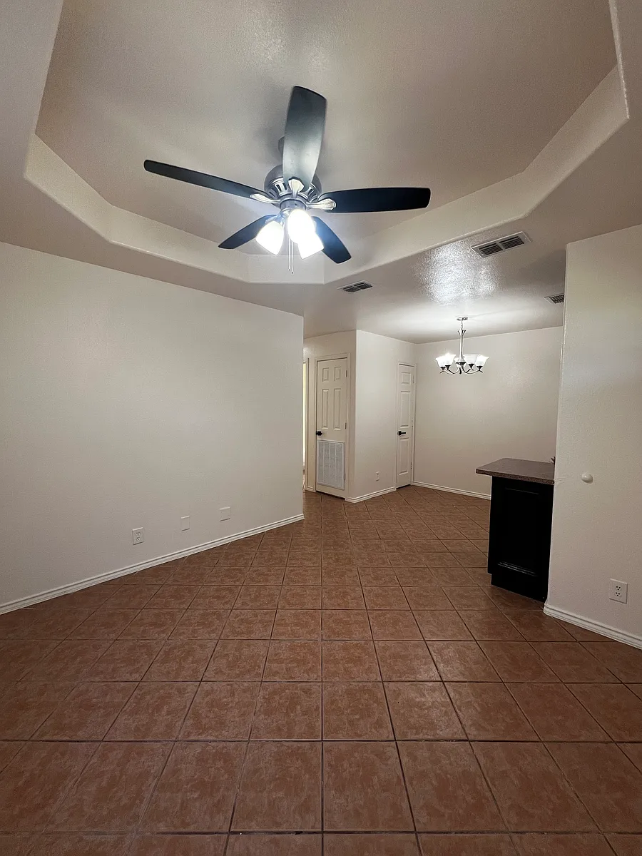 Building Photo - 44 San Patricio Dr #A