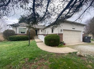 3945 Castle Rd, Alexandria, OH 43001