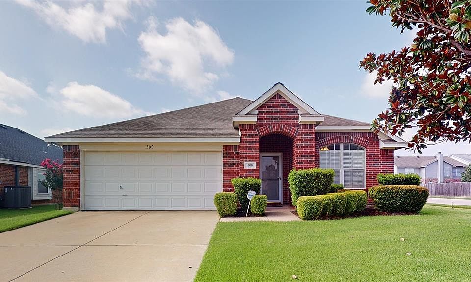 1st image of 300 Foreston Dr