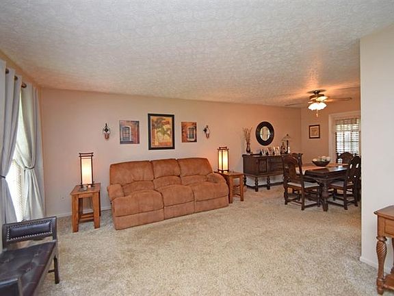 3rd image of 244 Halidonhill Ln