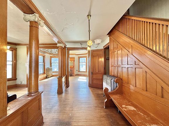 5th image of 816 Harrison Avenue