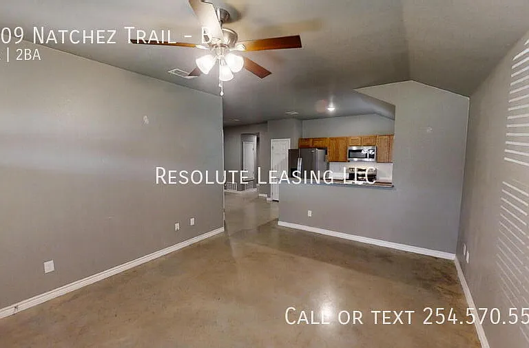 1409 Natchez Trl #B — Photo 3