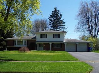 47 Rocmar Dr, Rochester, NY 14626