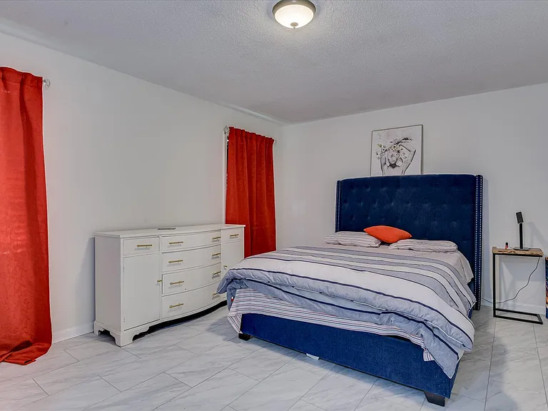 3648 Jamaica Dr — Photo 17