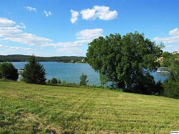 3rd image of 435 Shainas Pl Lot 435