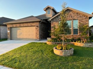 820 Shepperton Way, Justin, TX 76247