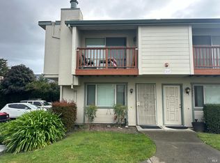 1090 Eleanor Ave, Rohnert Park, CA 94928