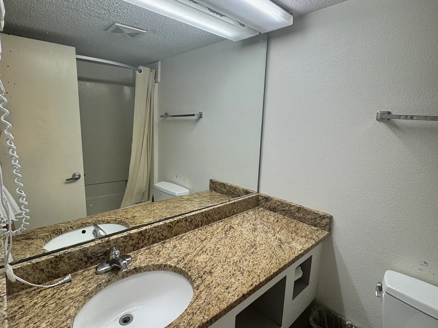 1207 S Ocean Blvd — Photo 3