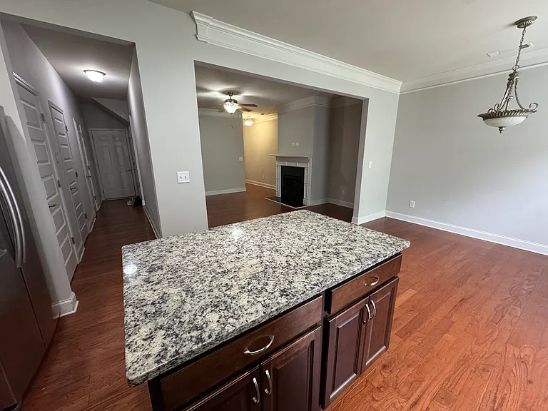 10584 Naramore Ln — Photo 8